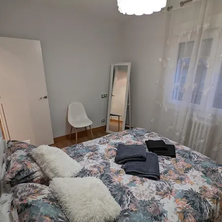 Daire Casa Daoiz Y Velarde