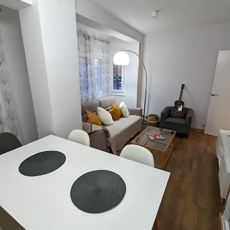 Lägenhet Casa Daoiz Y Velarde